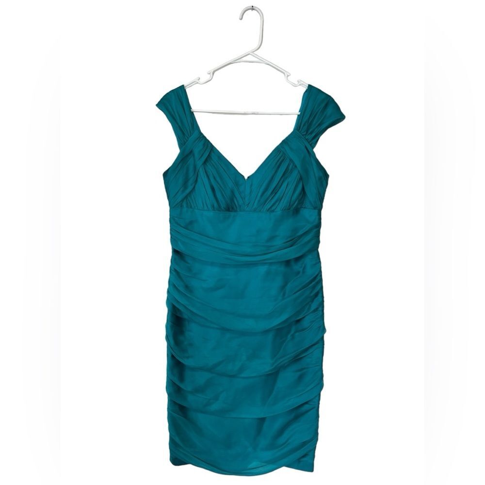 Carmen Marc Valvo | Green‎ Ruched Fitted V Neck Midi Dress 10